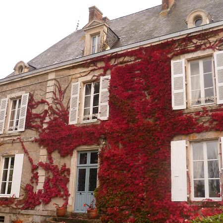 Bed and Breakfast Le Logis Les Pineaux Экстерьер фото