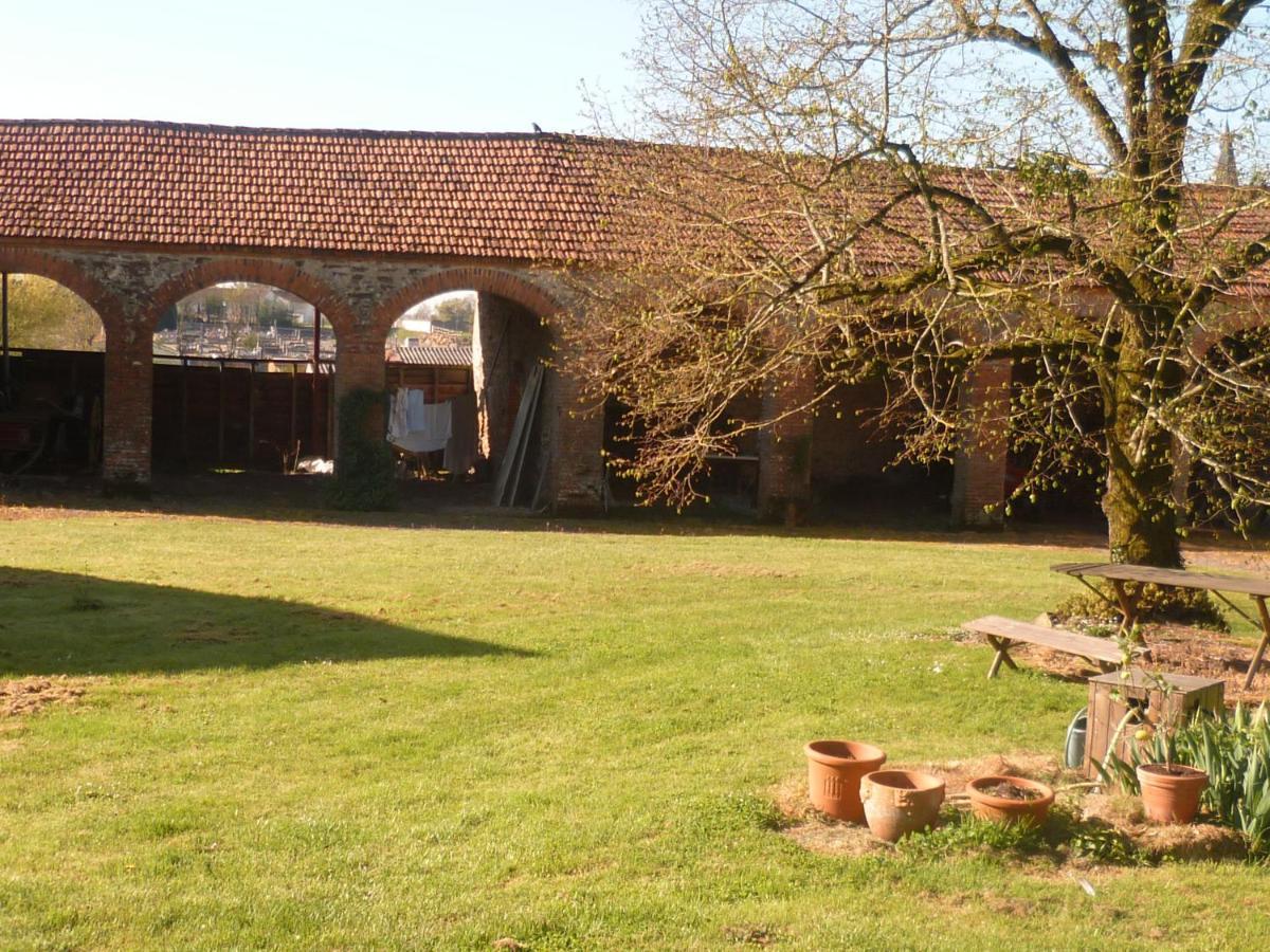 Bed and Breakfast Le Logis Les Pineaux Экстерьер фото
