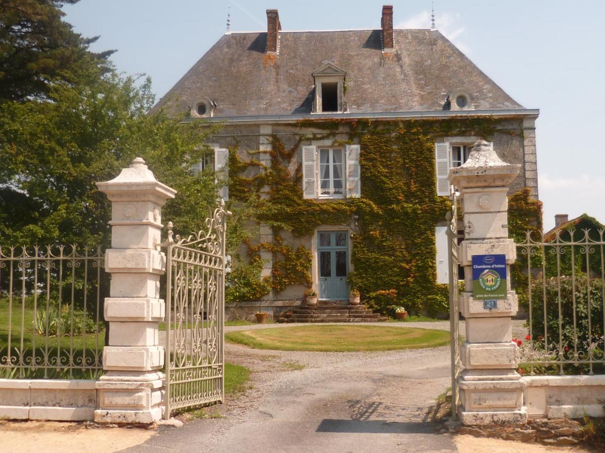Bed and Breakfast Le Logis Les Pineaux Экстерьер фото